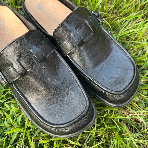 Mules - Picture 4 of 7